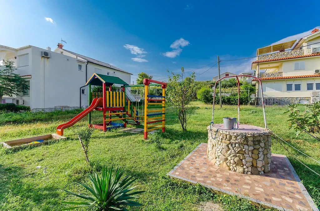 Apartments Rajka Lopar Croatia