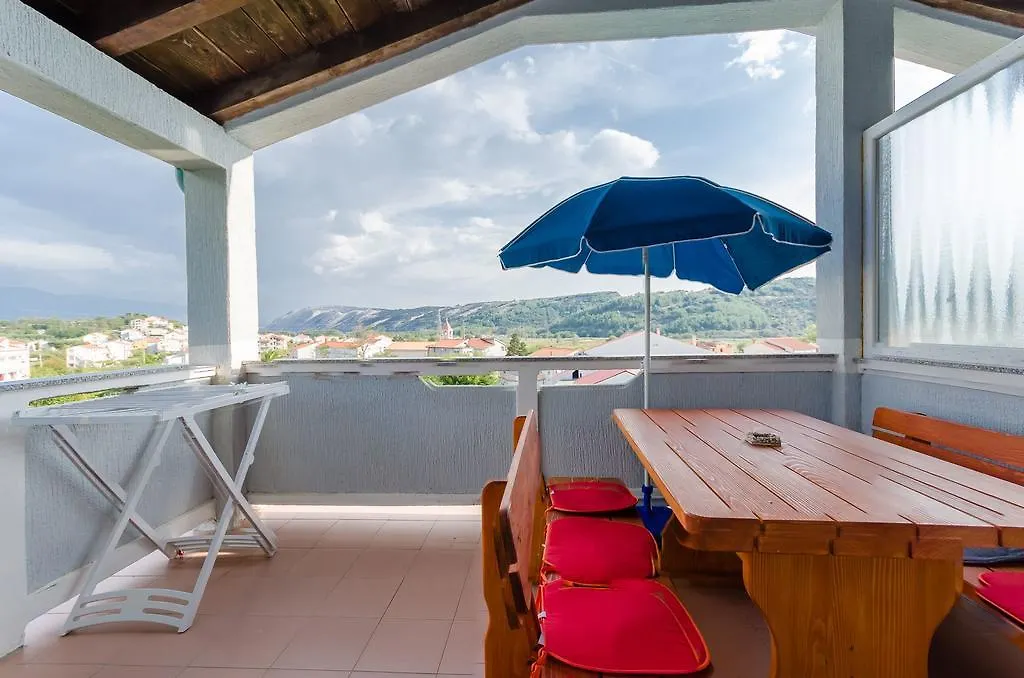 Apartments Rajka Lopar
